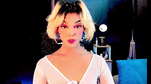 the-horus-girl online show from 02.05.25