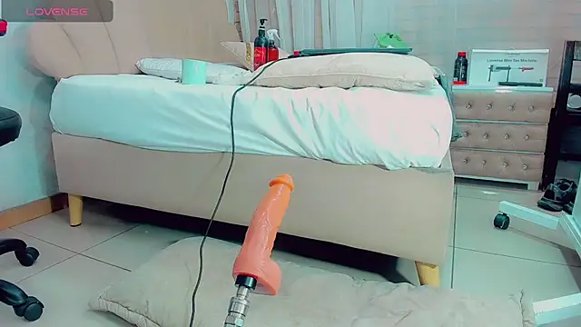 EmilyySaenz online show from 03.06.25