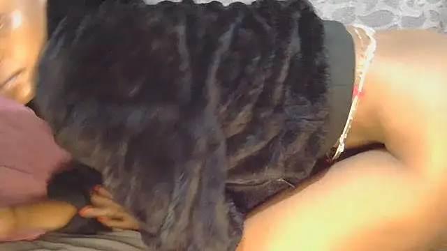 Snapshot of slim_girl02 chatting on 04.11.26 slim girl02 online show from 04.11.26