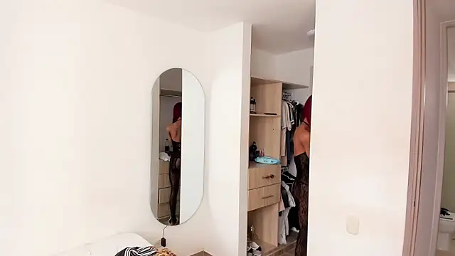 rose scottt online show from 12.16.25