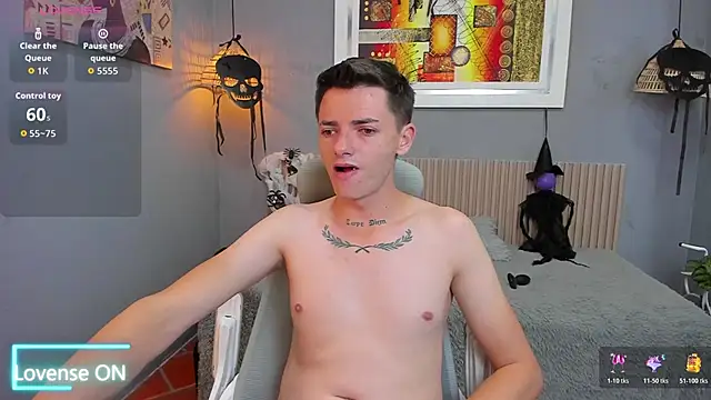 Snapshot of tossetrech chatting on 11.06.25 tossetrech online show from 11.06.25