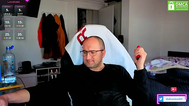 alicantino841 online show from 02.26.25