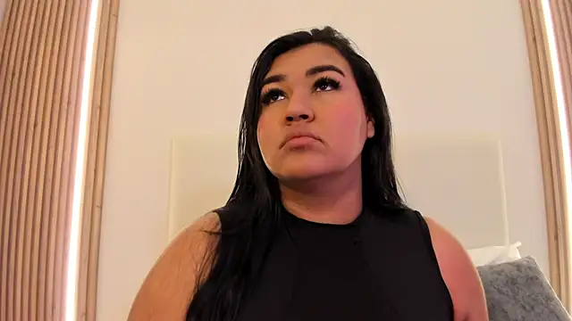 DojaAissha online show from 01.06.26