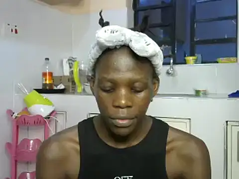 Snapshot of Moniklavy chatting on 02.11.25 Moniklavy online show from 02.11.25