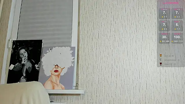 Snapshot of luna-catt chatting on 01.20.25 luna-catt online show from 01.20.25