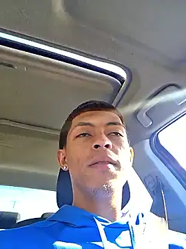 Snapshot of Yoko0381 chatting on 11.11.25 Yoko0381 online show from 11.11.25