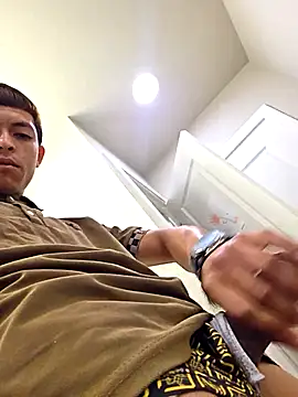 Snapshot of Yoko0381 chatting on 11.25.25 Yoko0381 online show from 11.25.25