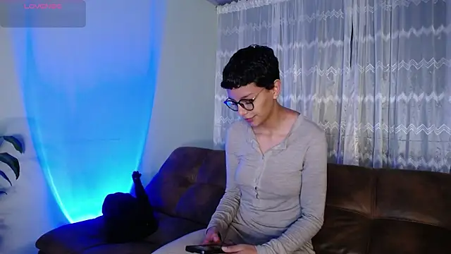 peyton golden1 online show from 03.19.25