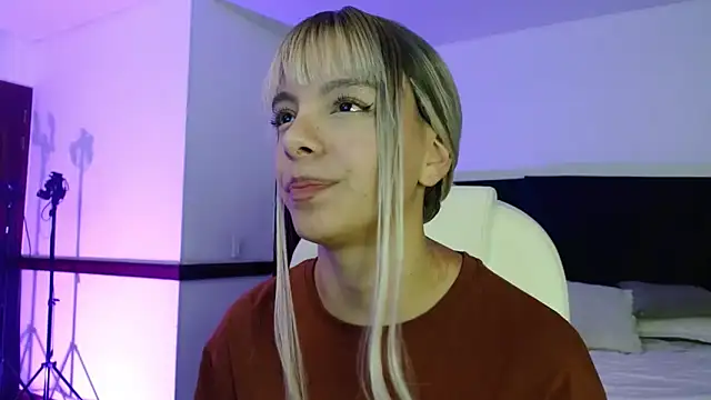 peyton golden1 online show from 02.23.26