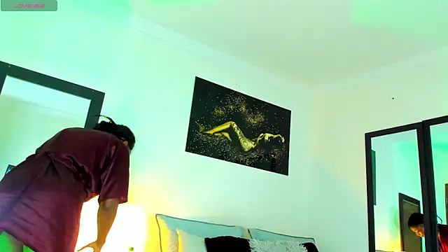 KimberlyBanks2 online show from 04.14.26