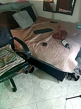 KimberlyBanks2 online show from 04.17.26