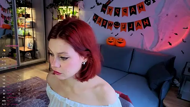 Snapshot of Your_Corvus chatting on 10.24.25 Your Corvus online show from 10.24.25