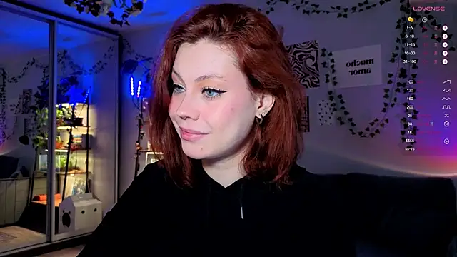 Snapshot of Your_Corvus chatting on 11.10.25 Your Corvus online show from 11.10.25