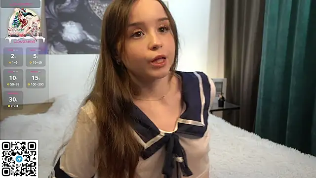 Snapshot of RenetTolken chatting on 12.22.24 RenetTolken online show from 12.22.24