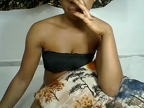 PrettyPrincess14 online show from 12.17.25