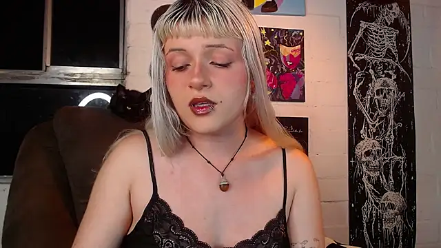 NEXT DOOR GIRL  online show from 02.09.25