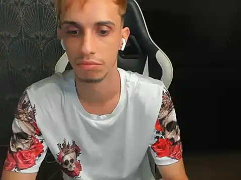 Snapshot of se6model chatting on 09.21.25 se6model online show from 09.21.25