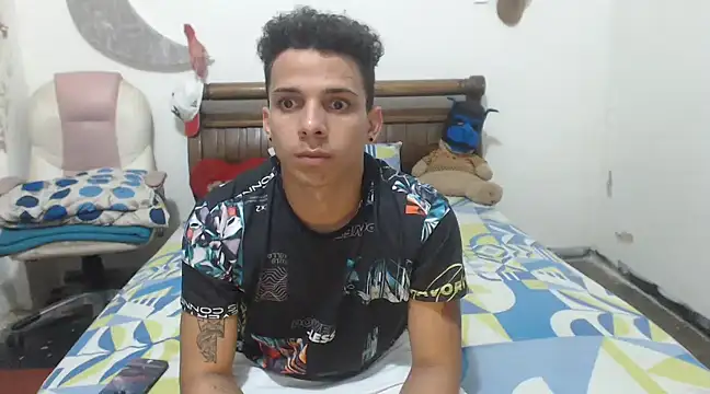 Snapshot of hot_toy_boy_ chatting on 02.12.25 hot toy boy online show from 02.12.25