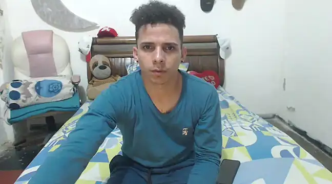 Snapshot of hot_toy_boy_ chatting on 02.22.25 hot toy boy online show from 02.22.25