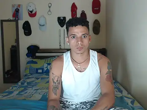 Snapshot of hot_toy_boy_ chatting on 03.22.25 hot toy boy online show from 03.22.25