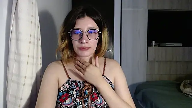 mariana124- online show from 12.13.24