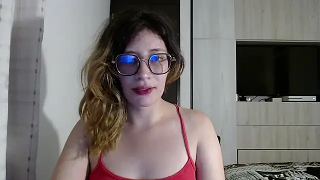 mariana124- online show from 12.30.24