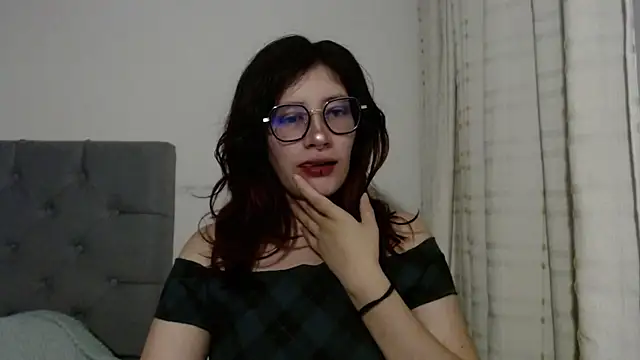 mariana124- online show from 02.02.25