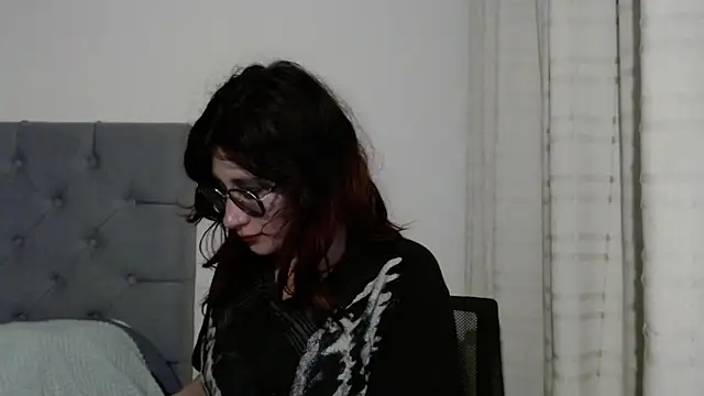 mariana124- online show from 02.05.25