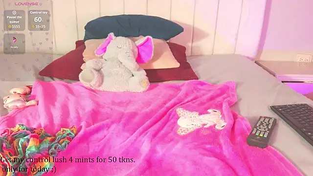 Snapshot of julieta_flower chatting on 02.02.26 julieta flower online show from 02.02.26