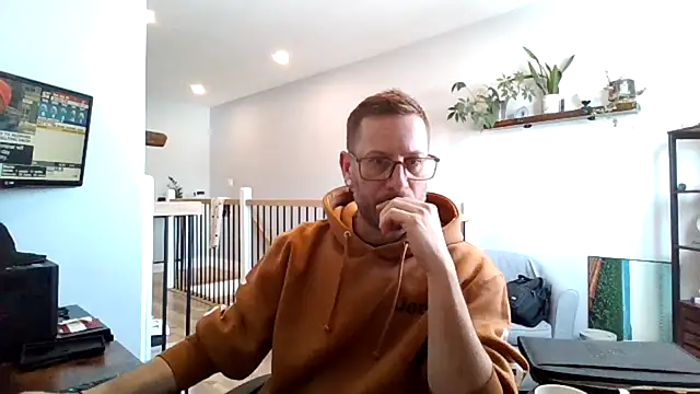 Snapshot of Bigdicktrav902 chatting on 02.25.25 Bigdicktrav902 online show from 02.25.25