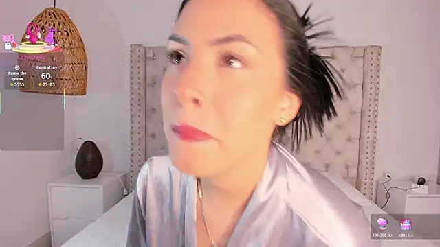 Maya Bluee online show from 12.16.25