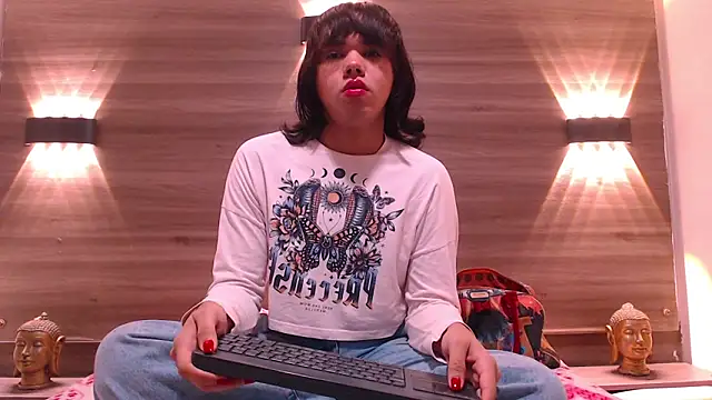 AndreaGil  online show from 02.25.26