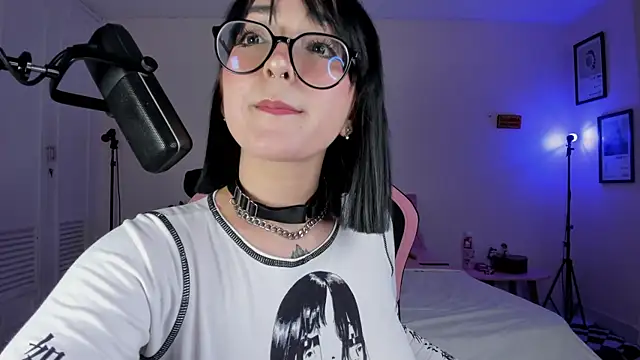 SweetJennaa online show from 01.26.25