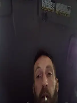 otterlover123 online show from 11.09.25