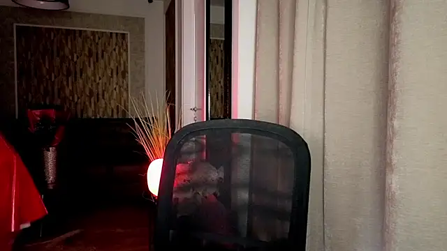 MiaRouge online show from 02.10.26