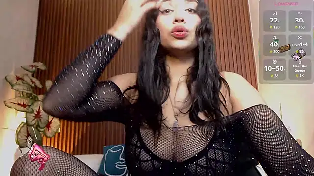 venuz lee online show from 11.13.25