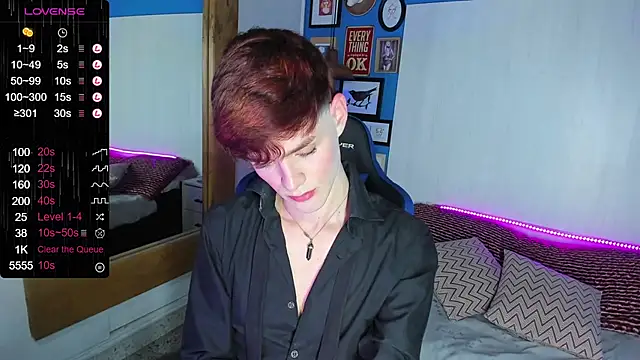 Snapshot of VladHellsing4 chatting on 02.08.25 VladHellsing4 online show from 02.08.25