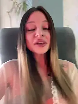 Kimsweet7 online show from 12.21.24