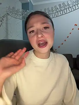 Kimsweet7 online show from 10.30.25