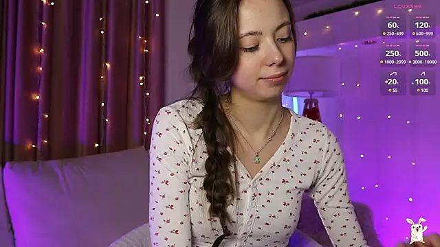 Snapshot of Goldy_Grace_ chatting on 01.14.25 Goldy Grace online show from 01.14.25