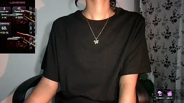 glowybekwa online show from 03.15.25