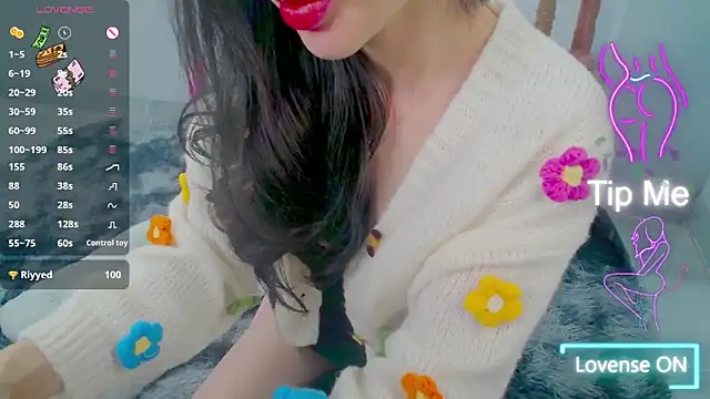 Snapshot of Chinhh9-9 chatting on 02.09.25 Chinhh9-9 online show from 02.09.25