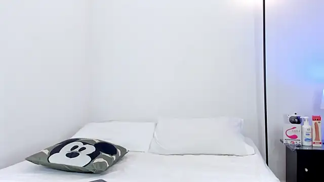 mike tylor01 online show from 02.10.26