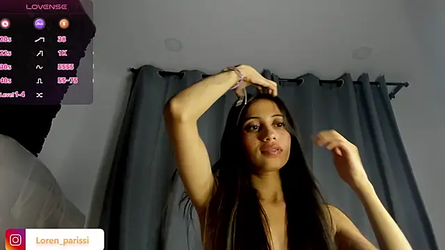 Snapshot of Loren_parissi chatting on 02.09.26 Loren parissi online show from 02.09.26