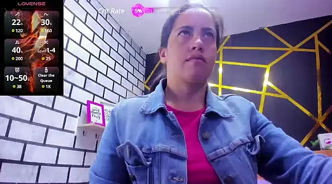 Snapshot of kathina_giraldo chatting on 12.28.24 kathina giraldo online show from 12.28.24