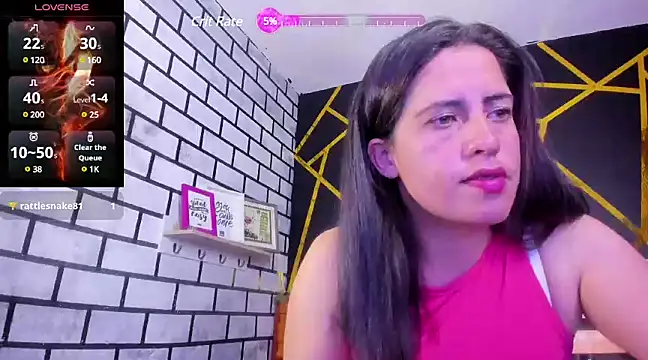 Snapshot of kathina_giraldo chatting on 12.28.24 kathina giraldo online show from 12.28.24