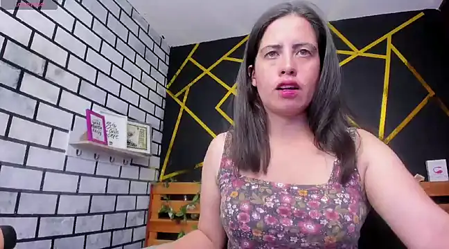 Snapshot of kathina_giraldo chatting on 01.15.25 kathina giraldo online show from 01.15.25