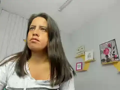 Snapshot of kathina_giraldo chatting on 01.30.25 kathina giraldo online show from 01.30.25