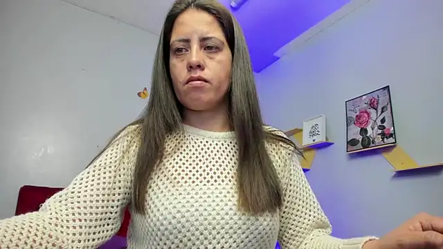 Snapshot of kathina_giraldo chatting on 11.22.25 kathina giraldo online show from 11.22.25