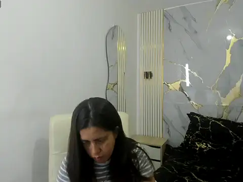 Snapshot of kathina_giraldo chatting on 04.10.26 kathina giraldo online show from 04.10.26